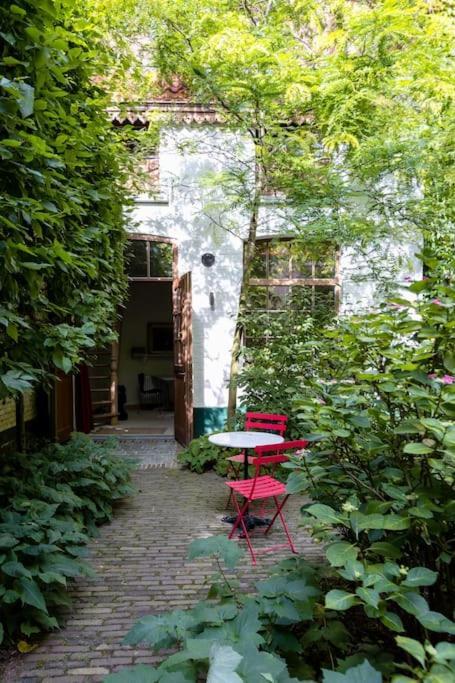 Carriage House In Quiet Ecological Garden Antuérpia Exterior foto